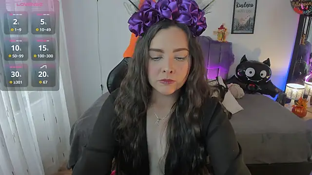 amaia monet online show from October 31, 7:37 pm