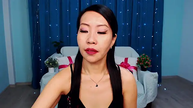 LiaPak online show from November 5, 1:05 am