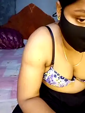 Snapshot of Mistompa24 chatting on October 25, 4:20 am Mistompa24 online show from October 25, 4:20 am