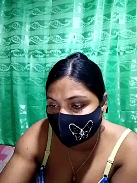 Snapshot of Mistompa24 chatting on November 22, 5:17 am Mistompa24 online show from November 22, 5:17 am