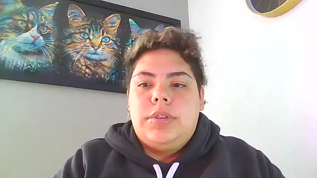 Snapshot of Hailey_Curvy chatting on October 9, 7:01 pm Hailey Curvy online show from October 9, 7:01 pm