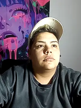 Snapshot of Hailey_Curvy chatting on October 15, 3:17 am Hailey Curvy online show from October 15, 3:17 am