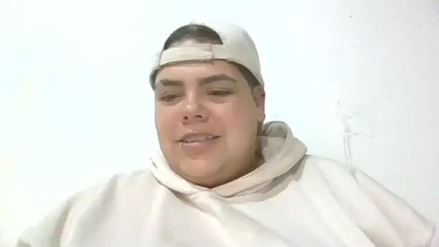 Snapshot of Hailey_Curvy chatting on October 18, 8:42 pm Hailey Curvy online show from October 18, 8:42 pm