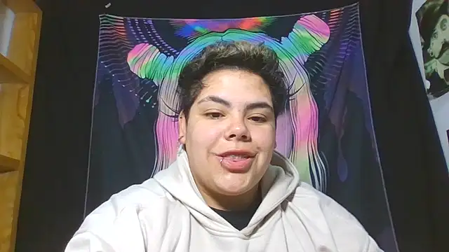 Snapshot of Hailey_Curvy chatting on November 20, 11:10 am Hailey Curvy online show from November 20, 11:10 am