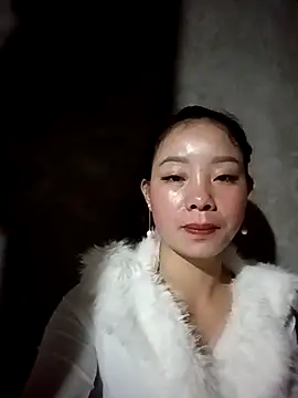 Snapshot of milo123-xx chatting on October 25, 1:02 am milo123-xx online show from October 25, 1:02 am