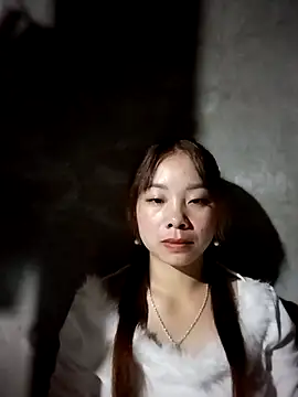 Snapshot of milo123-xx chatting on November 10, 9:52 am milo123-xx online show from November 10, 9:52 am