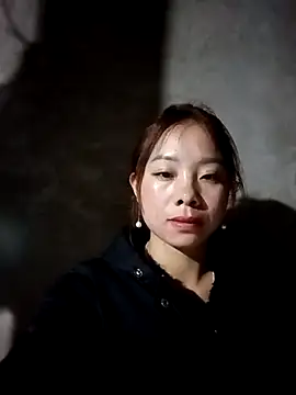 Snapshot of milo123-xx chatting on November 12, 2:28 pm milo123-xx online show from November 12, 2:28 pm