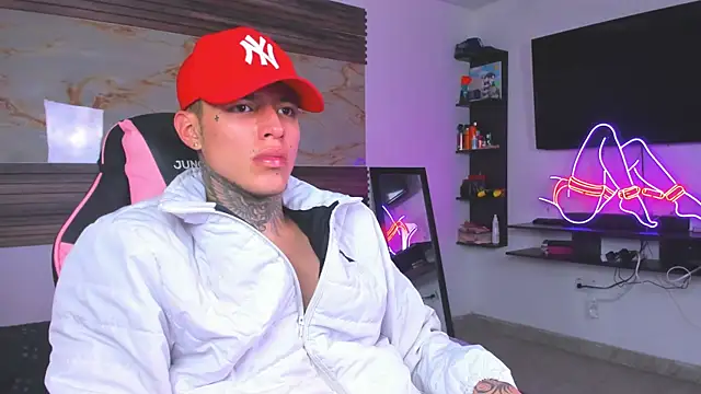 conor 2004 online show from October 23, 11:24 pm