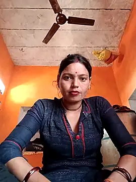 Snapshot of Dikchahot chatting on January 19, 6:28 am Dikchahot online show from January 19, 6:28 am