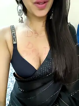 Snapshot of Cute_merry01 chatting on October 8, 3:15 am Cute merry01 online show from October 8, 3:15 am