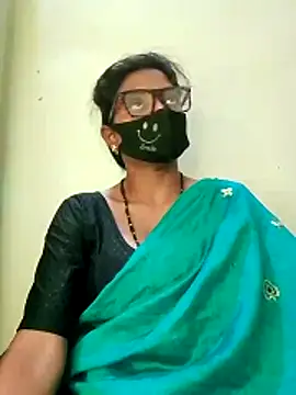 Snapshot of Mohini_Josh069 chatting on June 15, 12:02 am Mohini Josh069 online show from June 15, 12:02 am