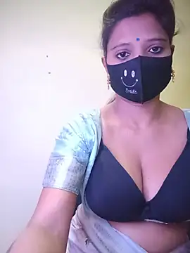Snapshot of Mohini_Josh069 chatting on July 15, 11:10 pm Mohini Josh069 online show from July 15, 11:10 pm