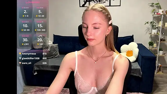 BrightAnnie online show from October 19, 3:01 pm