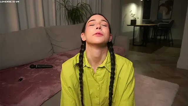 EviaRabasca online show from November 20, 11:32 am