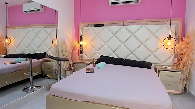 LiamHeat online show from September 12, 4:34 am