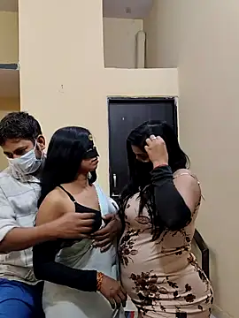 Snapshot of Hot_modal chatting on November 25, 5:46 pm Hot modal online show from November 25, 5:46 pm