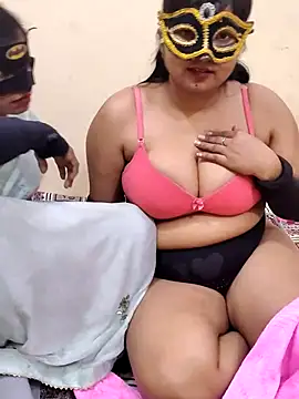 Snapshot of Hot_modal chatting on December 2, 4:18 am Hot modal online show from December 2, 4:18 am