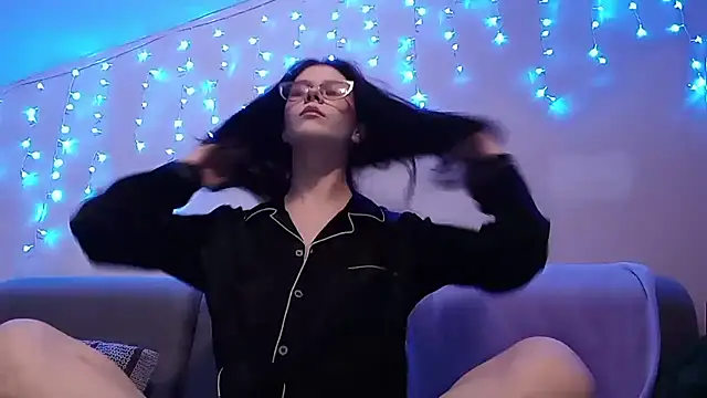 LaVostraDorothy online show from March 26, 8:25 pm