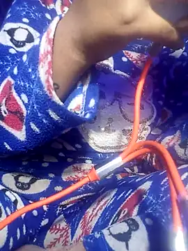 Snapshot of Night_Angel06 chatting on December 18, 12:33 pm Night Angel06 online show from December 18, 12:33 pm