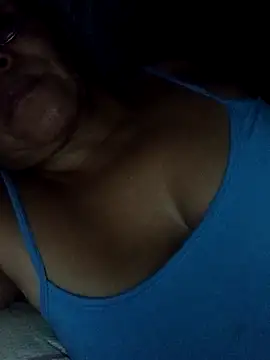 Snapshot of Brendaasnicar12 chatting on October 29, 6:26 am Brendaasnicar12 online show from October 29, 6:26 am