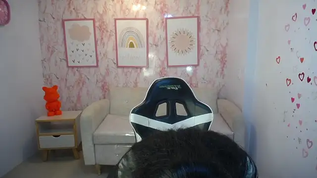 Snapshot of Kylie_ch1 chatting on October 11, 3:43 pm Kylie ch1 online show from October 11, 3:43 pm