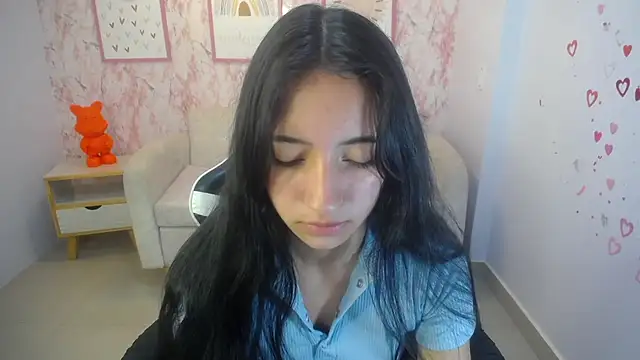 Snapshot of Kylie_ch1 chatting on November 12, 11:10 am Kylie ch1 online show from November 12, 11:10 am