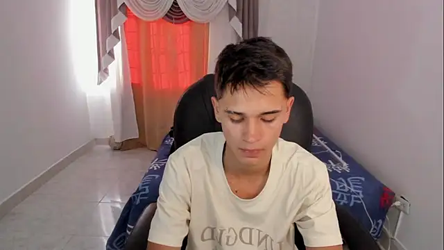 Aron Boyy online show from November 21, 9:46 pm