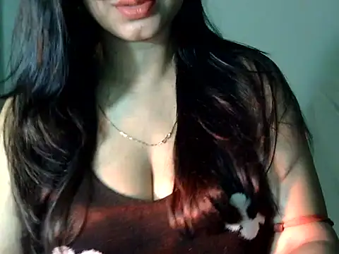 Snapshot of indianninza chatting on December 9, 7:39 pm indianninza online show from December 9, 7:39 pm