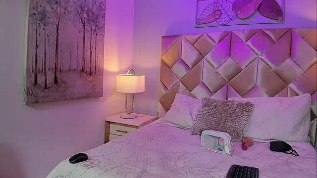 Snapshot of DulceEstrella_ chatting on July 2, 12:00 pm DulceEstrella online show from July 2, 12:00 pm