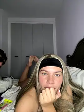 little lola x online show from October 19, 9:26 pm