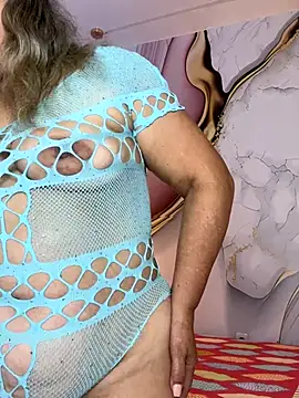 Snapshot of Lucy_Milf_474 chatting on October 11, 12:04 pm Lucy Milf 474 online show from October 11, 12:04 pm