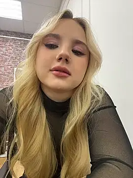 Sky Cutie online show from December 20, 4:41 am