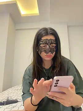 0gece0 online show from March 27, 5:23 pm