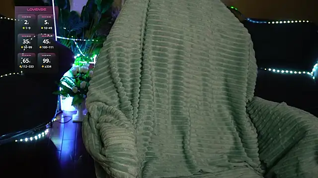 Snapshot of AnitaVon chatting on February 5, 2:38 am AnitaVon online show from February 5, 2:38 am