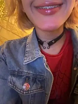 SweetBunnyGF online show from June 7, 12:04 am