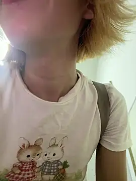 SweetBunnyGF online show from June 19, 12:15 am