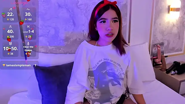 doll eyees  online show from November 22, 2:43 am