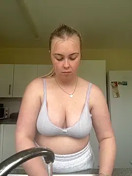EllaSmithxox online show from October 1, 2:45 pm