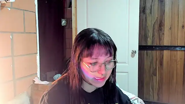 Violetaa Leee online show from September 18, 2:35 am