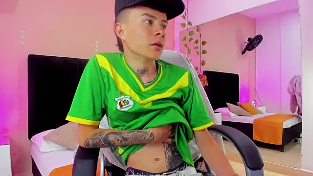 Nascary Fox online show from November 28, 7:27 pm