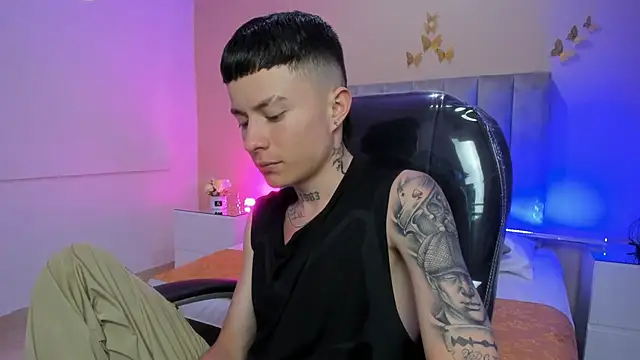 Nascary Fox online show from March 3, 7:53 pm