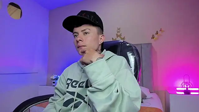 Nascary Fox online show from March 19, 12:42 pm