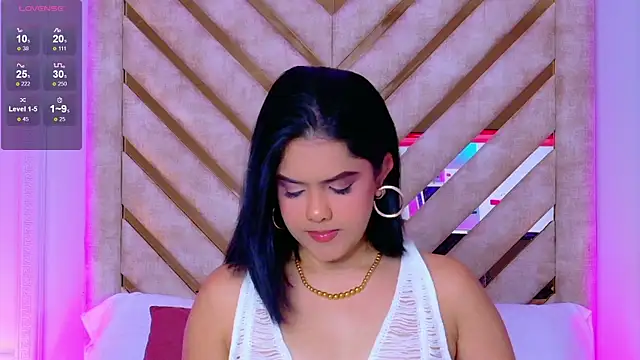 Martina-Roberts- online show from February 9, 5:22 am