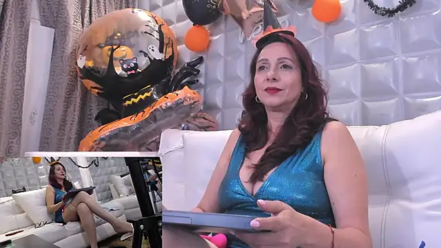 Madame Angelic  online show from October 25, 9:06 am