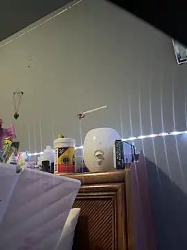 Snapshot of Tishrella6 chatting on February 20, 7:10 am Tishrella6 online show from February 20, 7:10 am