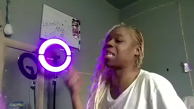 Snapshot of Tishrella6 chatting on February 26, 7:46 pm Tishrella6 online show from February 26, 7:46 pm