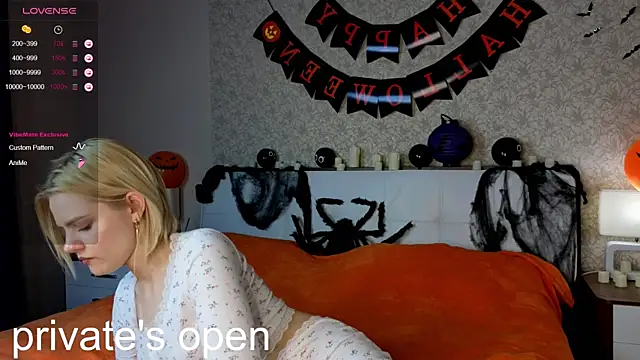 Brittney Shaw online show from October 26, 4:13 pm