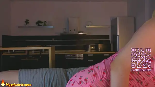 Brittney Shaw online show from June 6, 4:12 pm