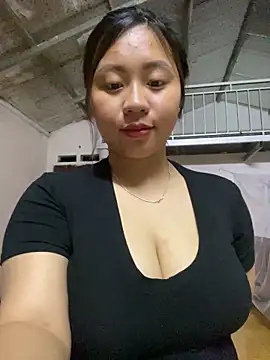 maianhcute online show from May 22, 2:22 pm