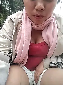 venu00 online show from February 15, 6:21 am